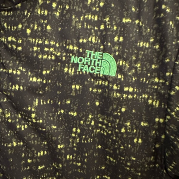 THE NORTH FACE Reversible Down Puffer Coat. Boys Large. Black and Green. - Picture 6 of 8